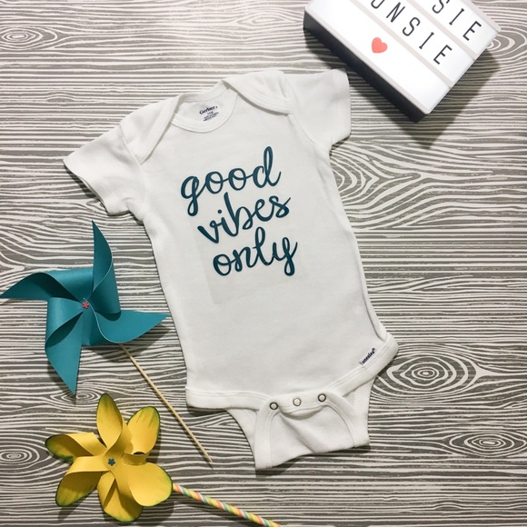 😎Tie-Dye GOOD VIBES ONLY Onesie Funsie - Picture 2 of 3